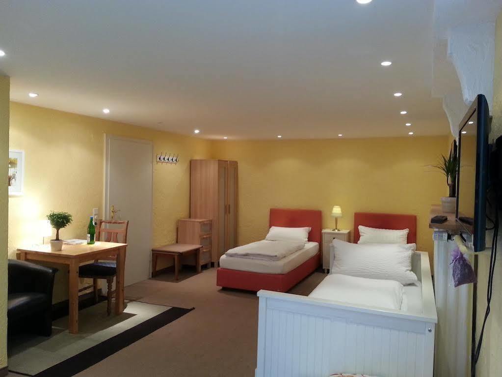 Apartmenthaus Sonnen Dusseldorf Exterior photo